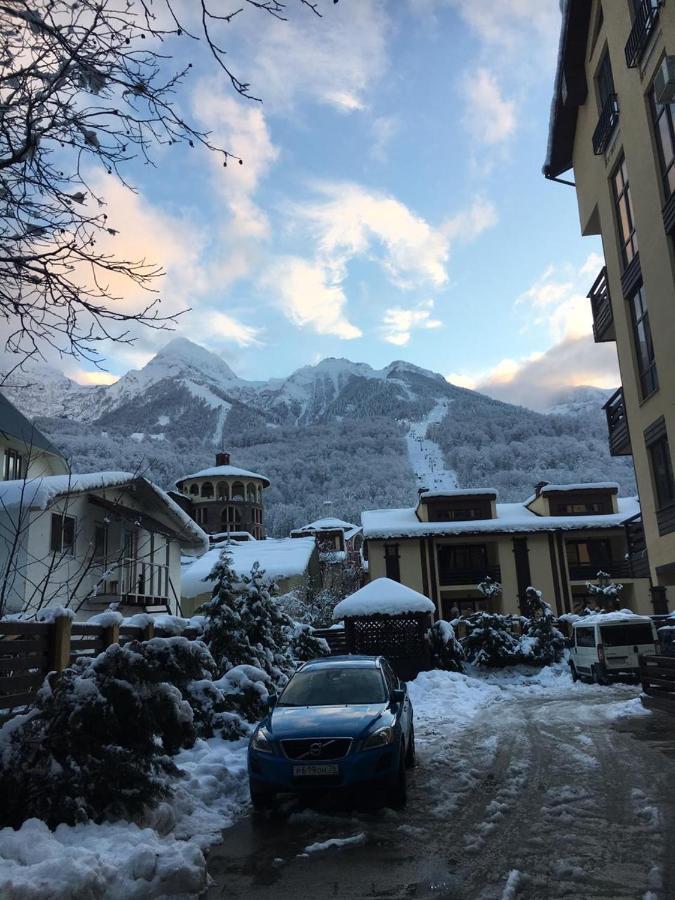 Tvoy Hostel Esztoszadok Kültér fotó